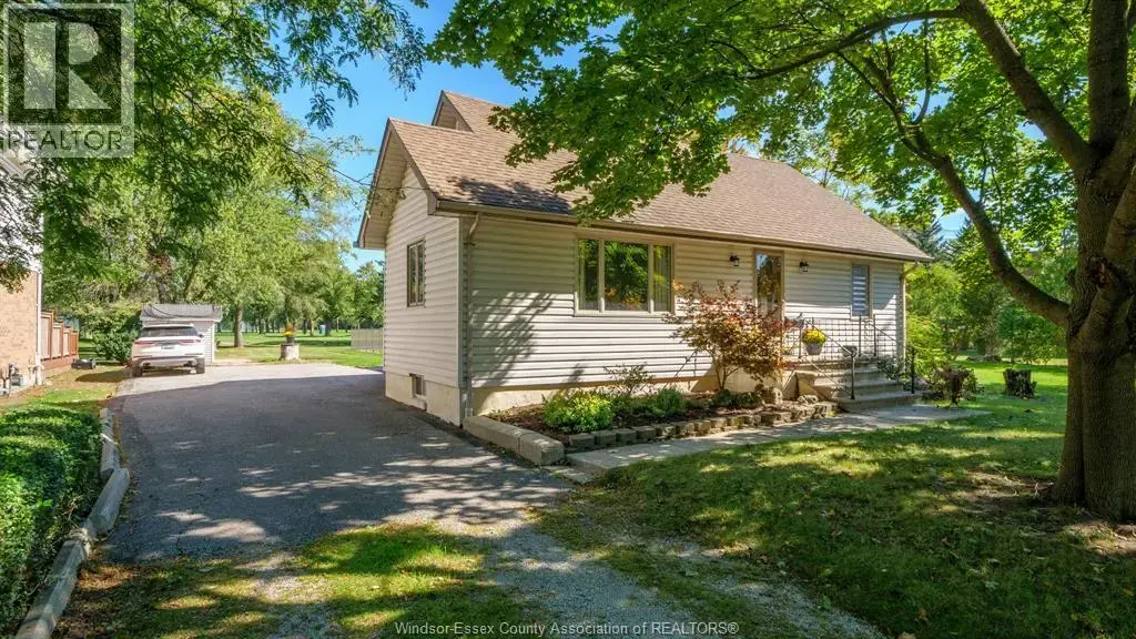 4054 Roseland Drive West, Windsor
